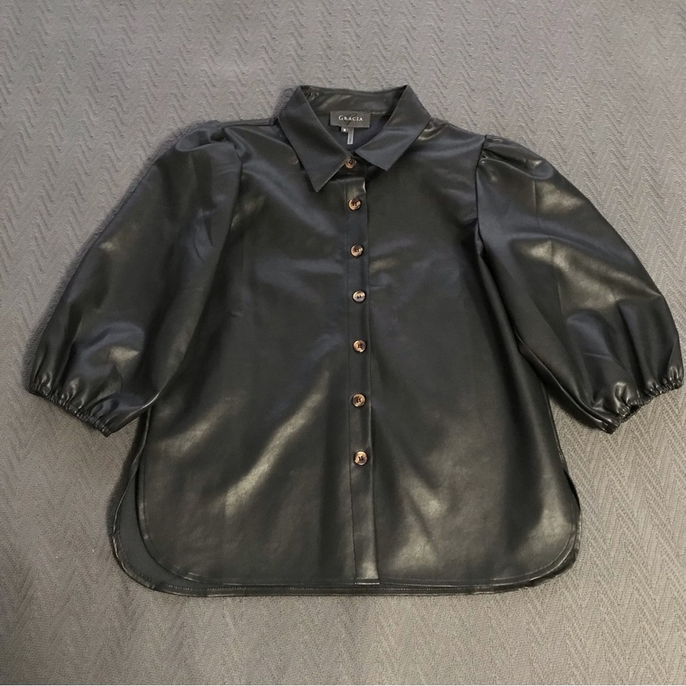 NWOT Gracia Faux Leather Tortoise Button-Down Shirt Balloon Puff Sleeves Collar